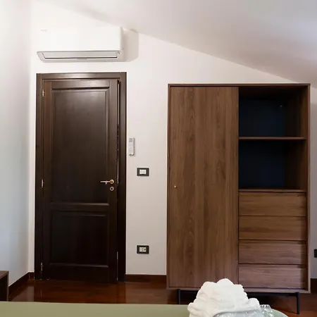 Villino Flos 게스트하우스 *