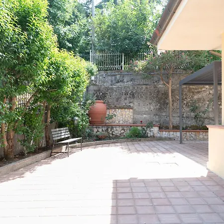 Villino Flos 게스트하우스 Cerisano
